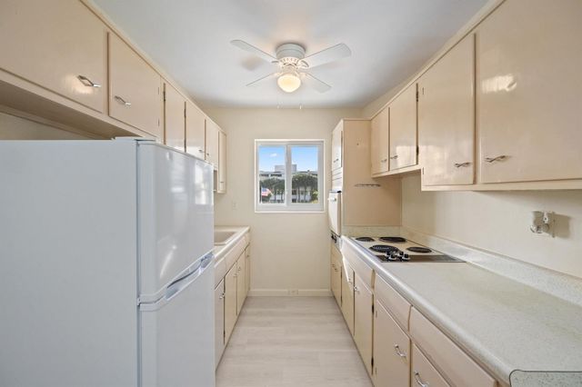 3205 SE 7th Street 206, Pompano Beach, FL 33062