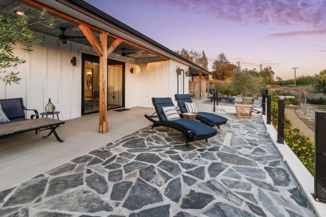 35715 Calle Nopal, Temecula, CA 92592