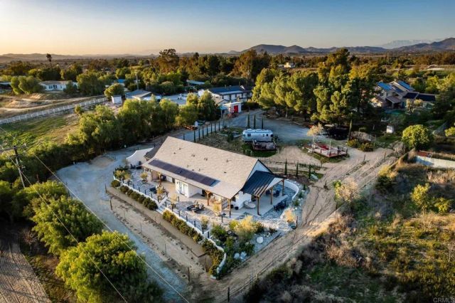 35715 Calle Nopal, Temecula, CA 92592