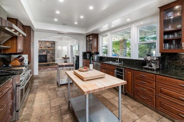 35715 Calle Nopal, Temecula, CA 92592