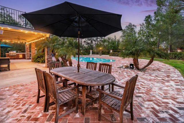 35715 Calle Nopal, Temecula, CA 92592