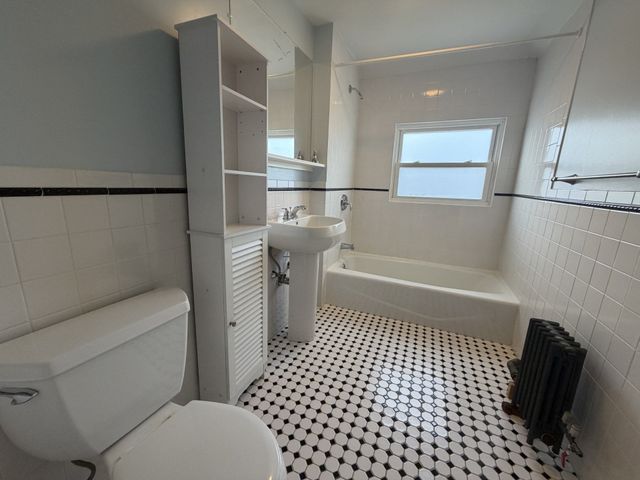 2 Holton St 2B, Medford, MA 02155