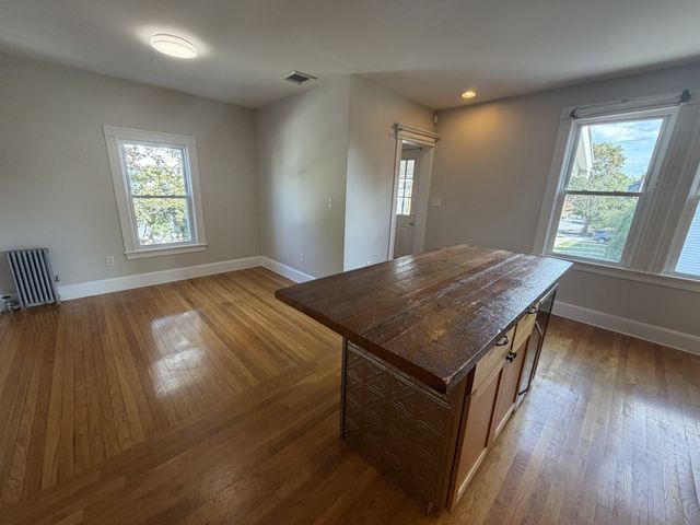 2 Holton St 2B, Medford, MA 02155