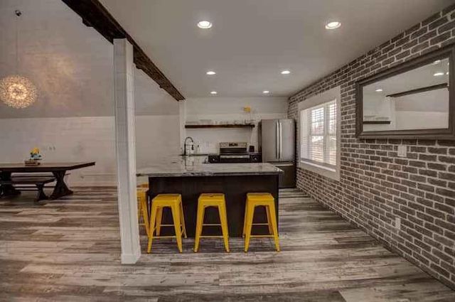 570 Main STREET, Dakota, MN 55925