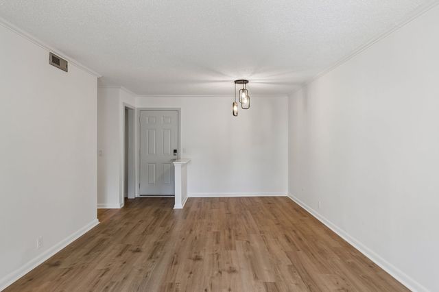 6680 Charlotte Pike Apt C1, Nashville, TN 37209