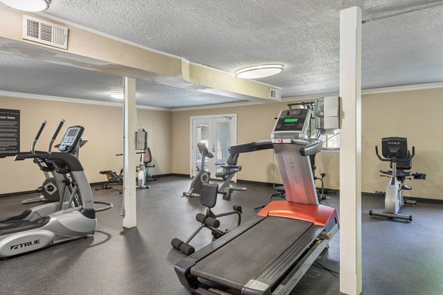 6680 Charlotte Pike Apt C1, Nashville, TN 37209
