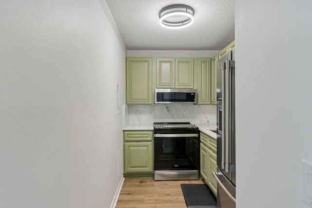 6680 Charlotte Pike Apt C1, Nashville, TN 37209