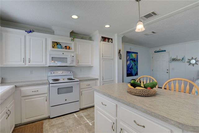 838 Wren Circle, Barefoot Bay, FL 32976