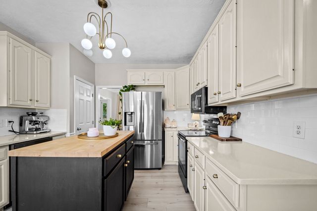 212 Comer Cir, Murfreesboro, TN 37128