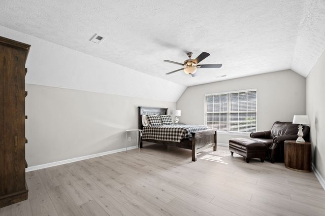 212 Comer Cir, Murfreesboro, TN 37128