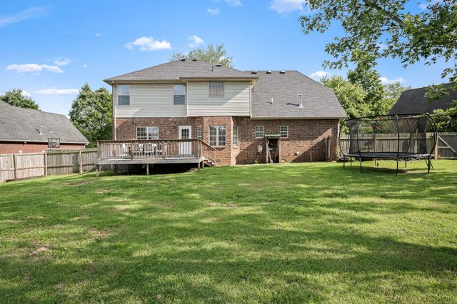 212 Comer Cir, Murfreesboro, TN 37128