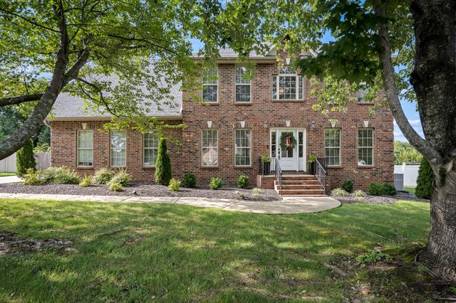 212 Comer Cir, Murfreesboro, TN 37128