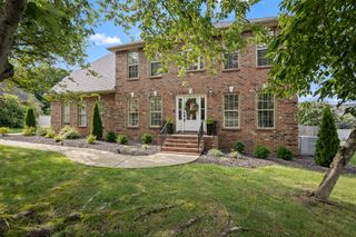 212 Comer Cir, Murfreesboro, TN 37128
