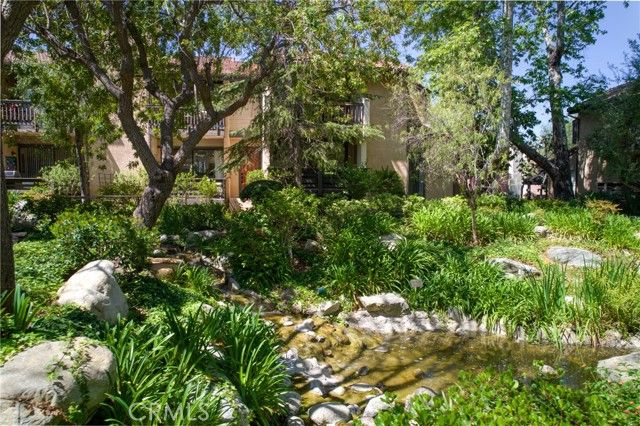 21900 Marylee Street 293, Woodland Hills (los Angeles), CA 91367