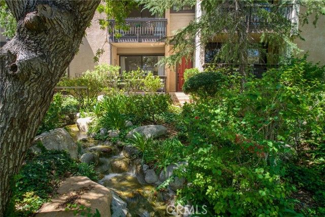 21900 Marylee Street 293, Woodland Hills (los Angeles), CA 91367