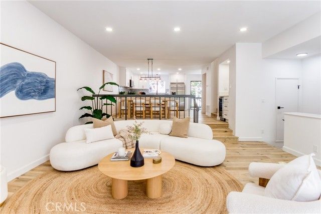 21900 Marylee Street 293, Woodland Hills (los Angeles), CA 91367