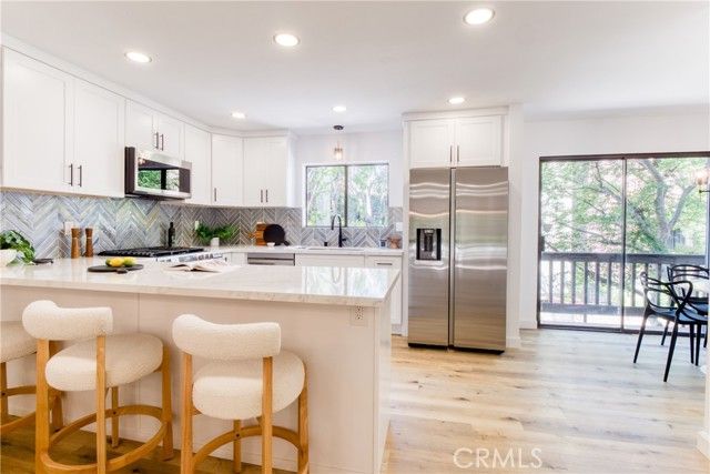 21900 Marylee Street 293, Woodland Hills (los Angeles), CA 91367