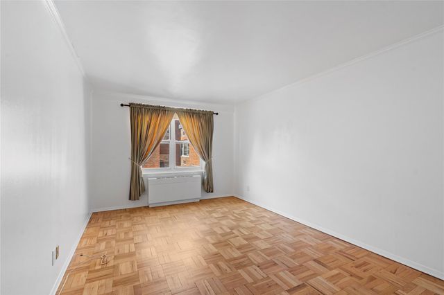125 Main Street 2N, Port Washington, NY 11050