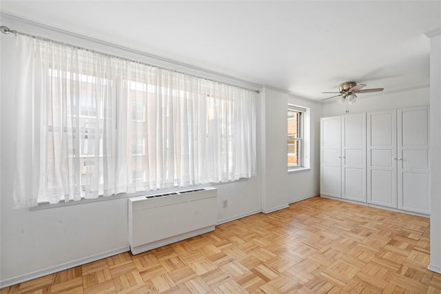 125 Main Street 2N, Port Washington, NY 11050