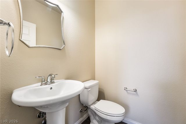 5282 Ledgewood Creek Avenue, Las Vegas, NV 89141