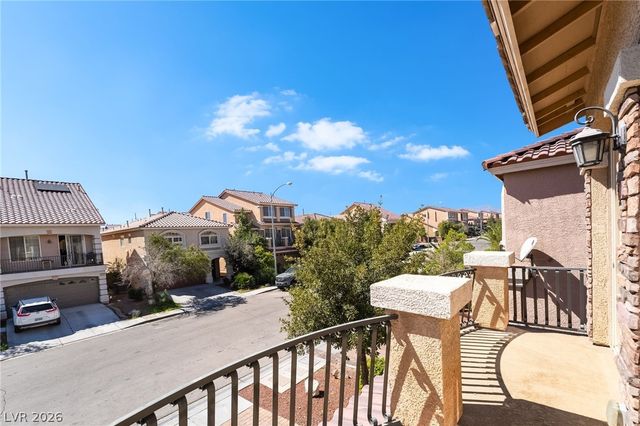 5282 Ledgewood Creek Avenue, Las Vegas, NV 89141