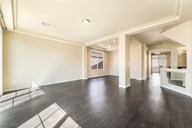 5282 Ledgewood Creek Avenue, Las Vegas, NV 89141