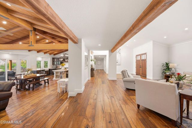 6007 Colodny Drive, Agoura Hills, CA 91301