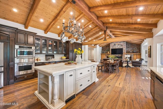 6007 Colodny Drive, Agoura Hills, CA 91301