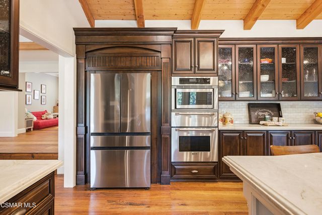 6007 Colodny Drive, Agoura Hills, CA 91301