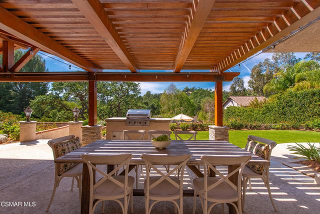 6007 Colodny Drive, Agoura Hills, CA 91301