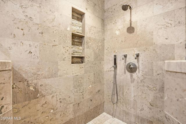 6007 Colodny Drive, Agoura Hills, CA 91301