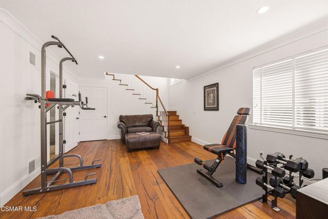 6007 Colodny Drive, Agoura Hills, CA 91301