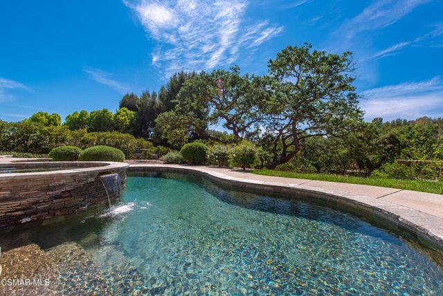 6007 Colodny Drive, Agoura Hills, CA 91301