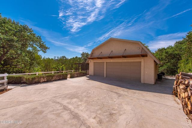 6007 Colodny Drive, Agoura Hills, CA 91301