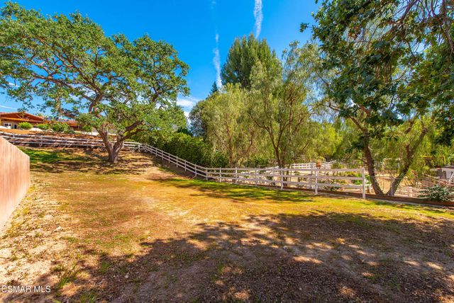 6007 Colodny Drive, Agoura Hills, CA 91301