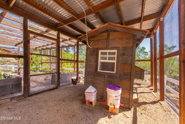 6007 Colodny Drive, Agoura Hills, CA 91301