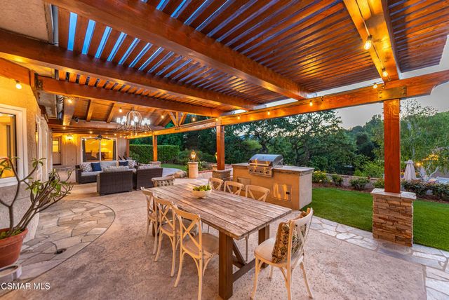 6007 Colodny Drive, Agoura Hills, CA 91301