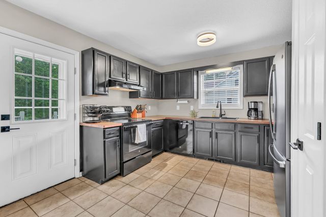 3300 Backridge Rd, Woodlawn, TN 37191