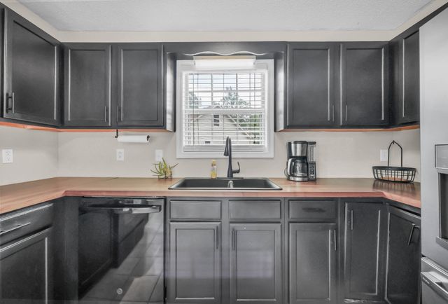 3300 Backridge Rd, Woodlawn, TN 37191