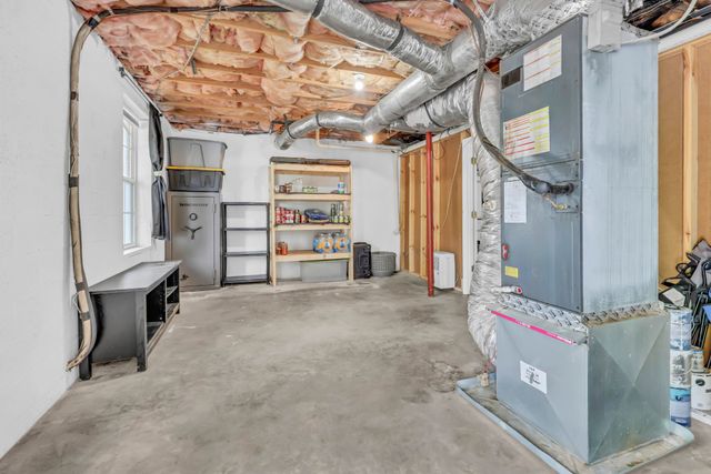 3300 Backridge Rd, Woodlawn, TN 37191