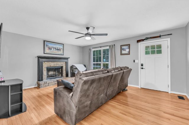 3300 Backridge Rd, Woodlawn, TN 37191