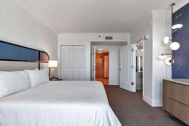 4401 Collins Ave 1712, Miami Beach, FL 33140