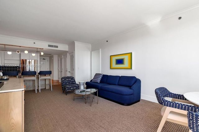 4401 Collins Ave 1712, Miami Beach, FL 33140