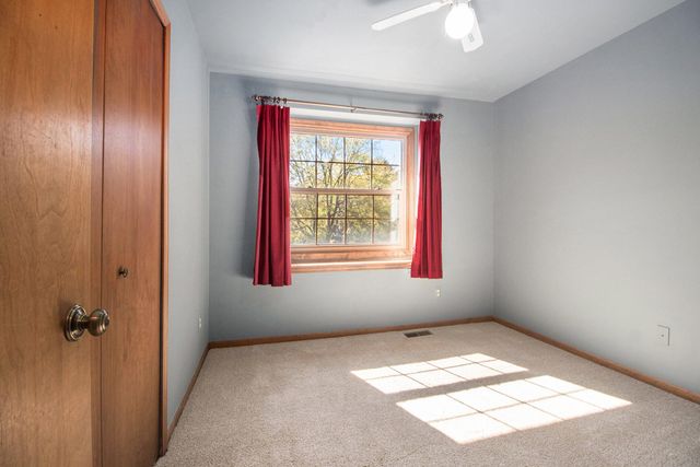 312 Dorchester Way, Milford Vlg, MI 48381