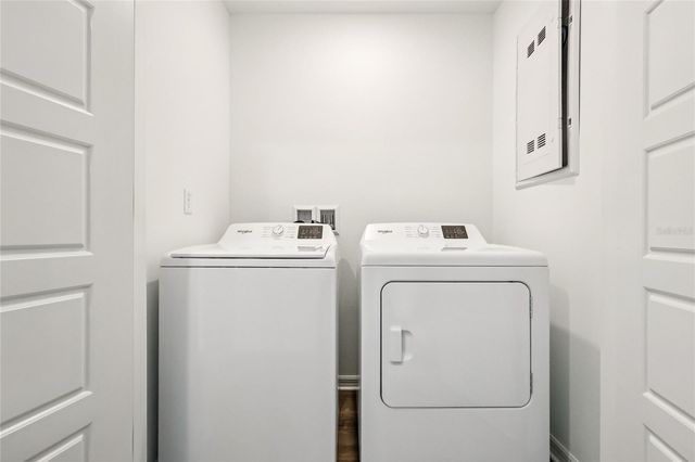 1143 AMBER WAVES COURT, Lake Wales, FL 33859