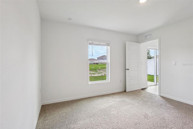 1143 AMBER WAVES COURT, Lake Wales, FL 33859