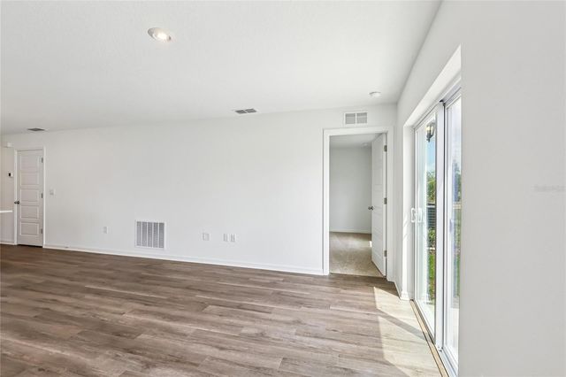 1143 AMBER WAVES COURT, Lake Wales, FL 33859