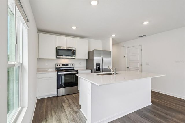 1143 AMBER WAVES COURT, Lake Wales, FL 33859