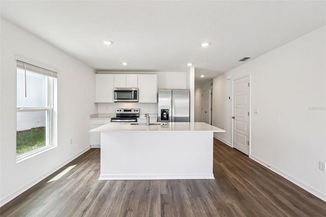 1143 AMBER WAVES COURT, Lake Wales, FL 33859