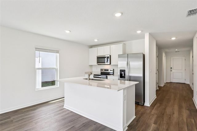 1143 AMBER WAVES COURT, Lake Wales, FL 33859